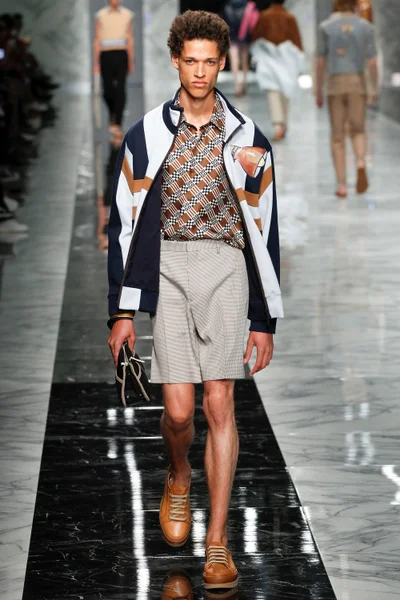 Look 31